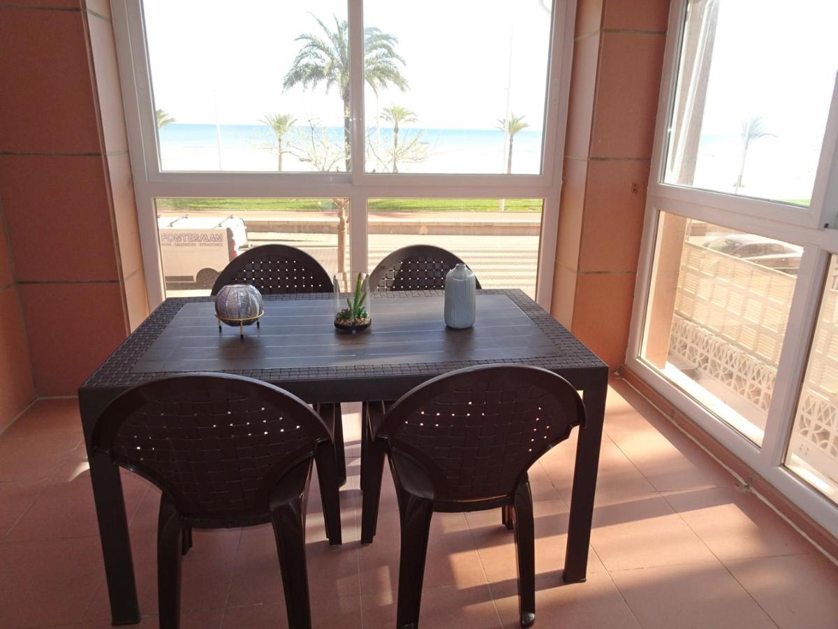 Playa de Gandia Capri Gandia Primera Linea - Alquiler Solo Familias מראה חיצוני תמונה